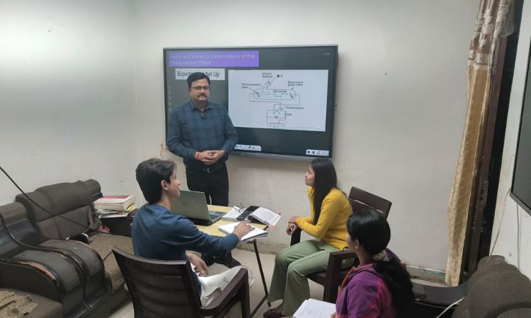 small group physics neet classes